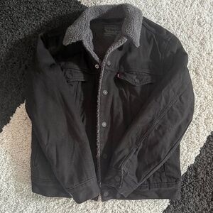 Levi’s Black Sherpa Trucker Jacket Men’s Small Fleece Lined Denim